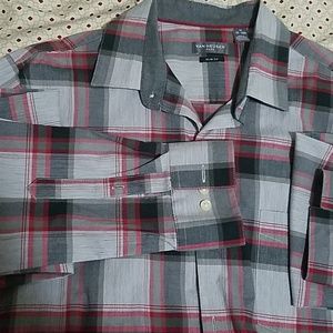 Van Heusen Long Sleeve Dress Shirt